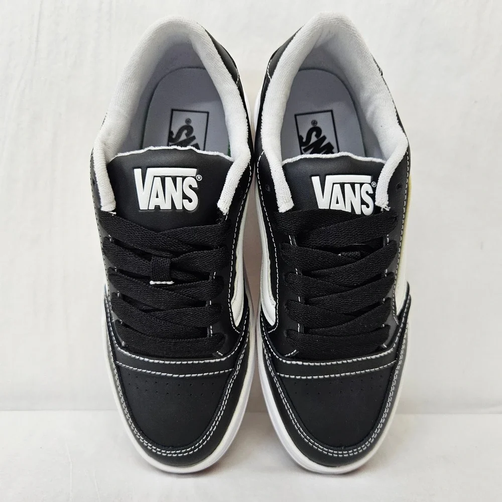 Vans Hylane Leather Sneakers VN000D269X1 Black White Gum Womens Size 7.5
